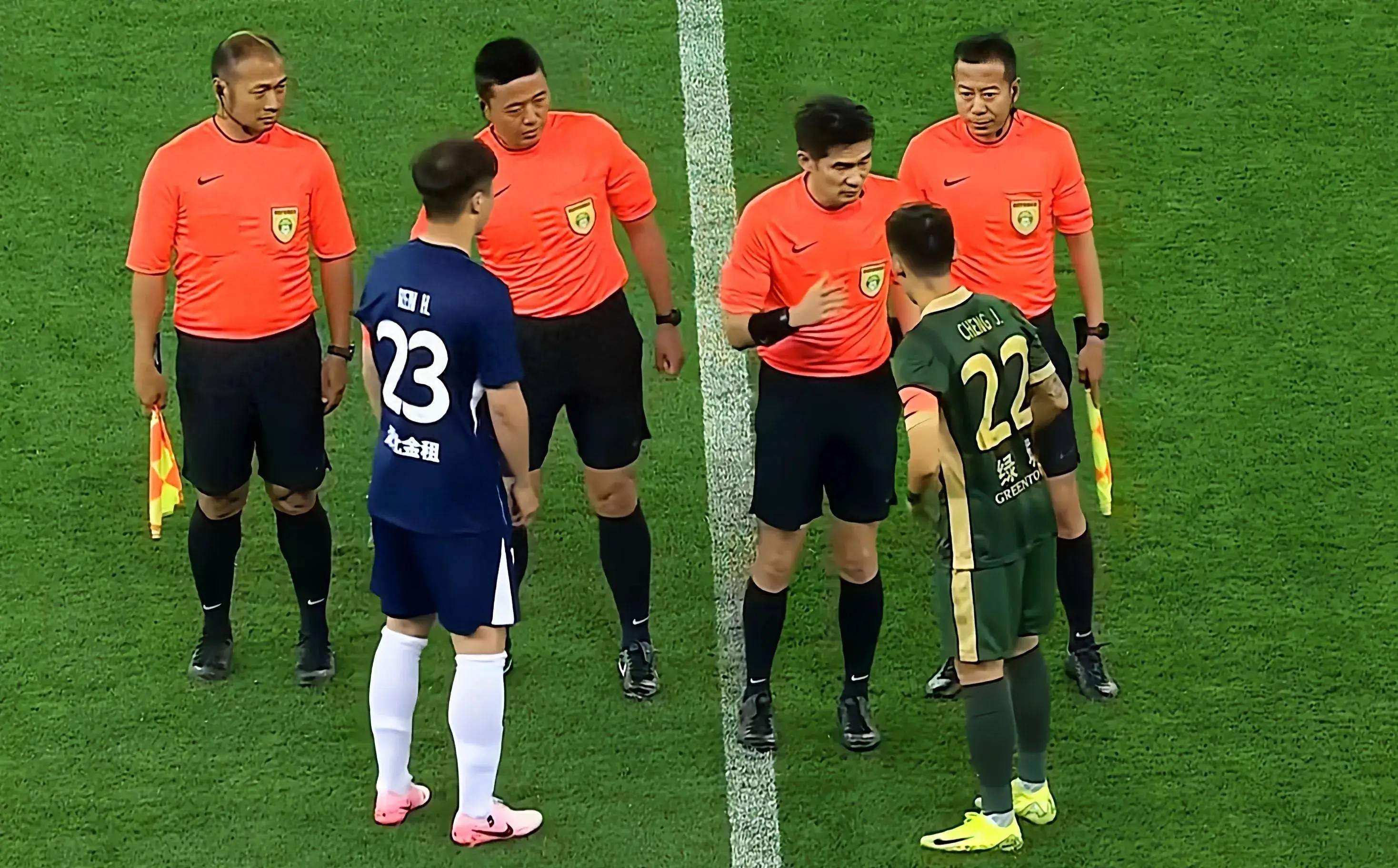 爱游戏下载武汉三镇赛前再遭质疑国际比赛日广东宏远单刀错失，费耶诺德关键时刻门线救险瞬间刷屏的简单介绍