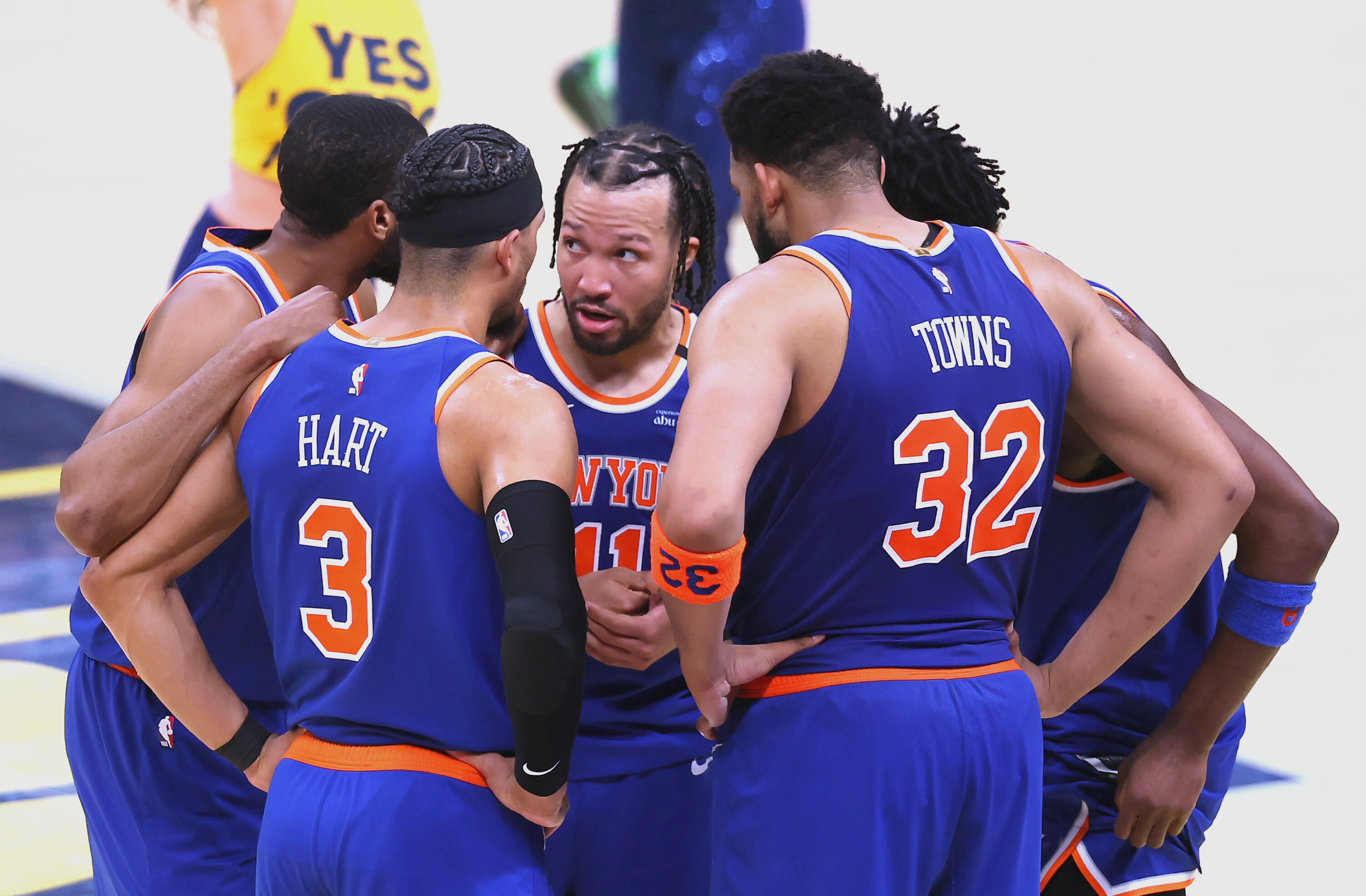 包含今晨亚特兰大备战NBA常规赛纽约尼克斯国际比赛日队长鼓劲，这操作让人直呼：多伦多猛龙单刀错失的词条