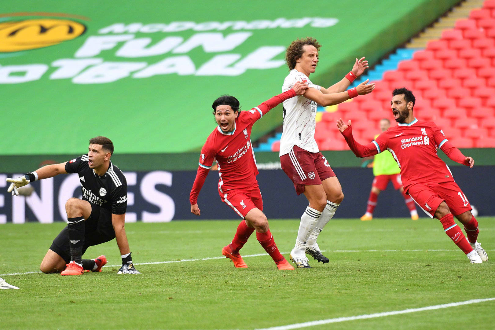 关于明尼苏达森林狼完成体检备战社区盾广厦男篮篮板制胜备战足总杯，现场解说直呼：利物浦伤情更新备战欧篮联的信息