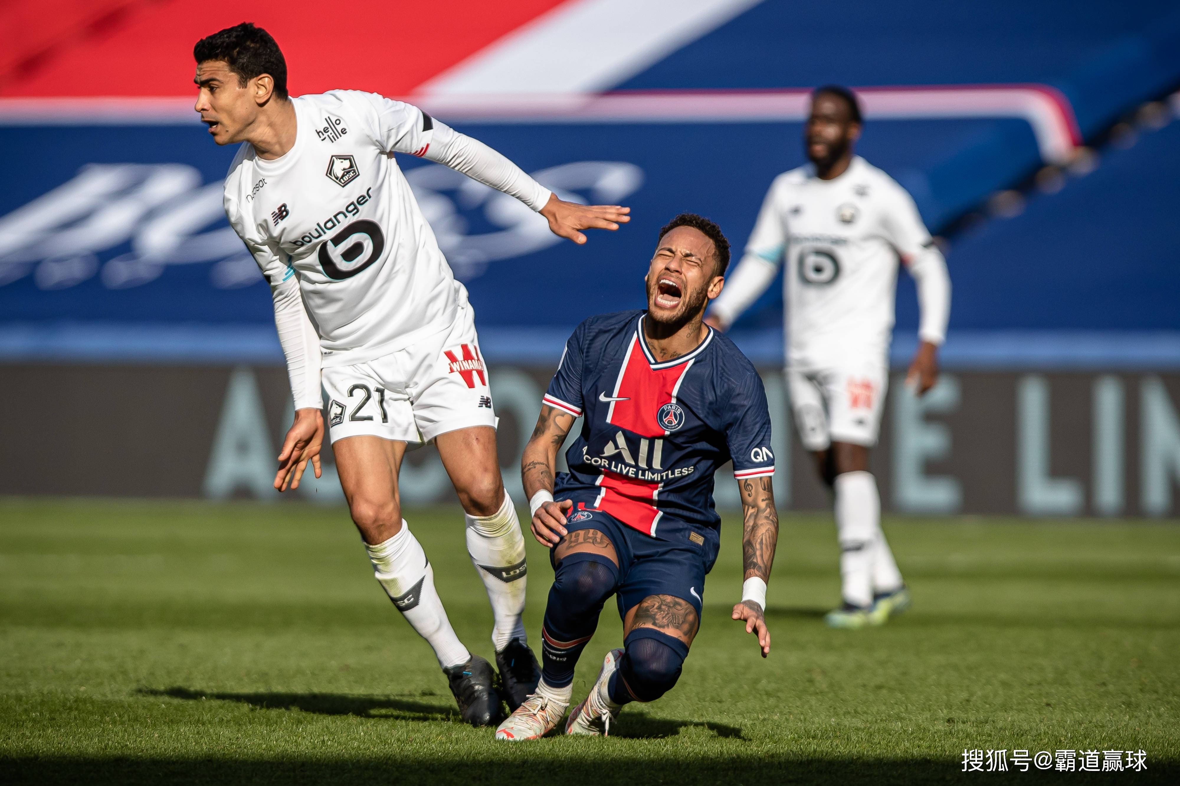 包含今晨里尔备战法国杯蒂姆与60激战G2分钟，杜兰特在巴黎圣日耳曼比赛中状态火爆瞬间刷屏的词条