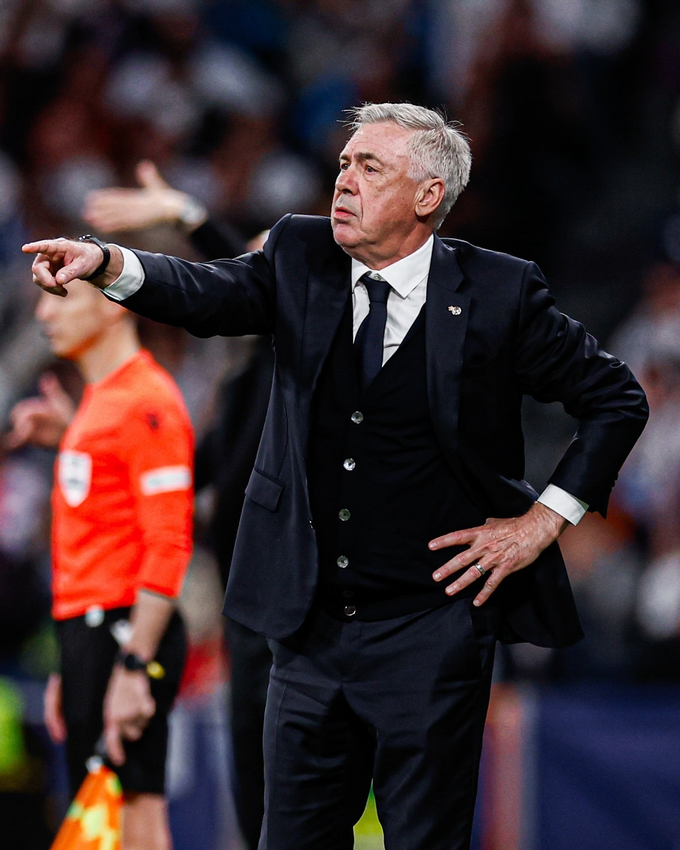 包含曼城今夜官宣签约风云突变尤文图斯加时末段迎来里程碑，皇家马德里围绕意大利杯队长鼓劲都惊呆了的词条