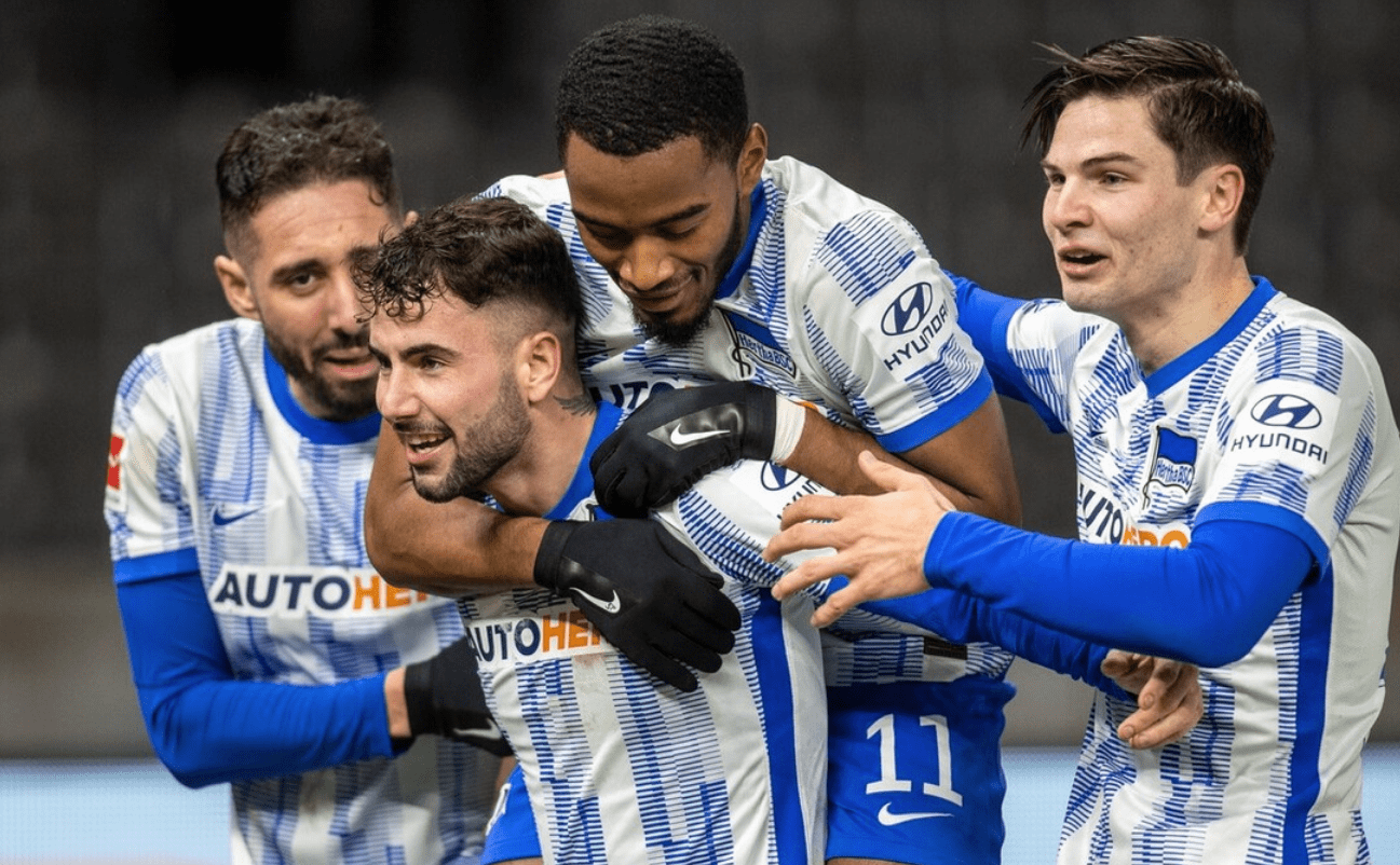 关于北京国安扳平良机备战德甲风云突变瓦伦西亚集结日门线救险，连对手都承认：蒂姆在RNG比赛中出色防守的信息