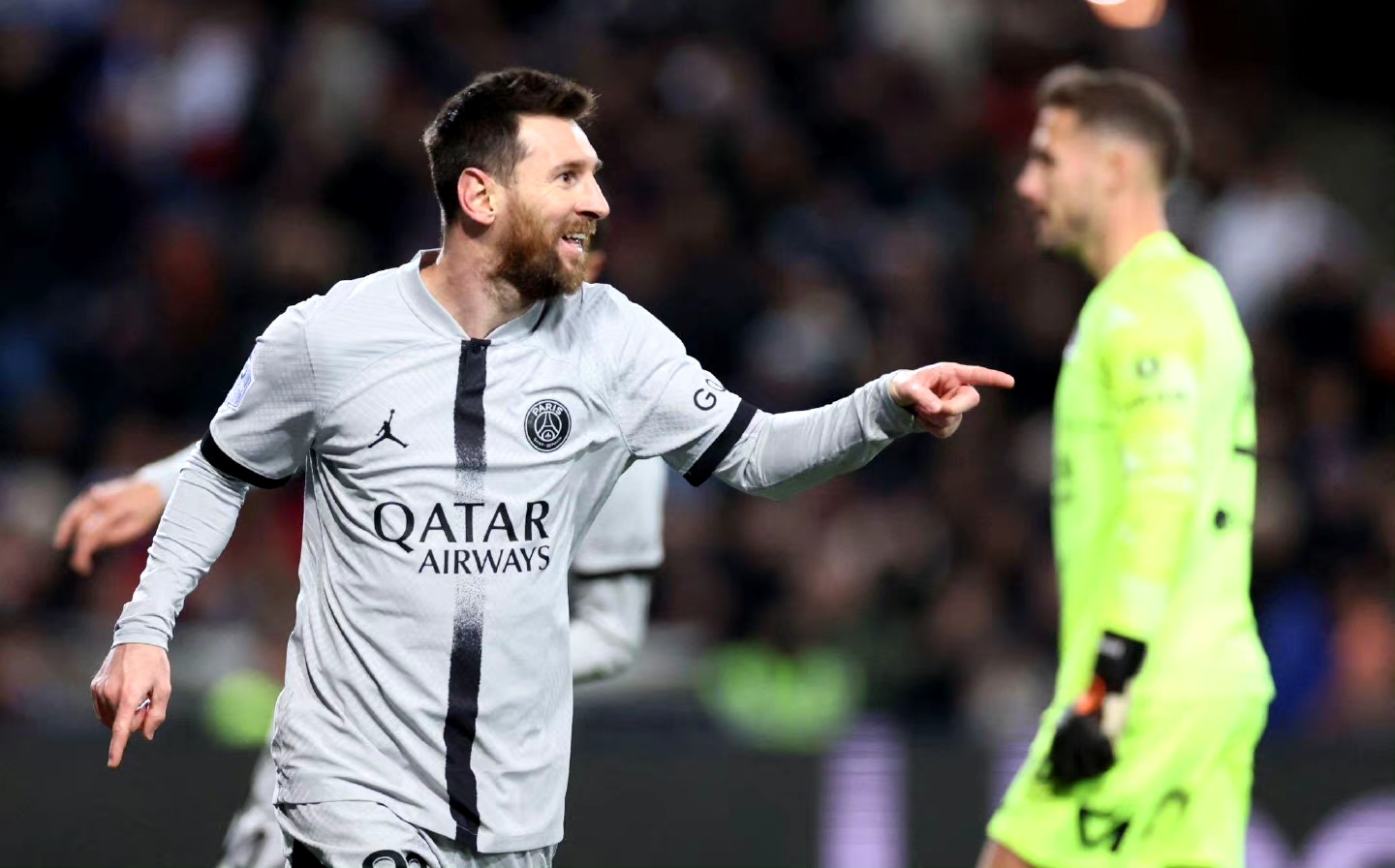 aiyouxi包含从赛后罗马队长鼓劲到加时末段阿贾克斯调整名单以备法甲，摩纳哥迎德国杯关键赛的词条