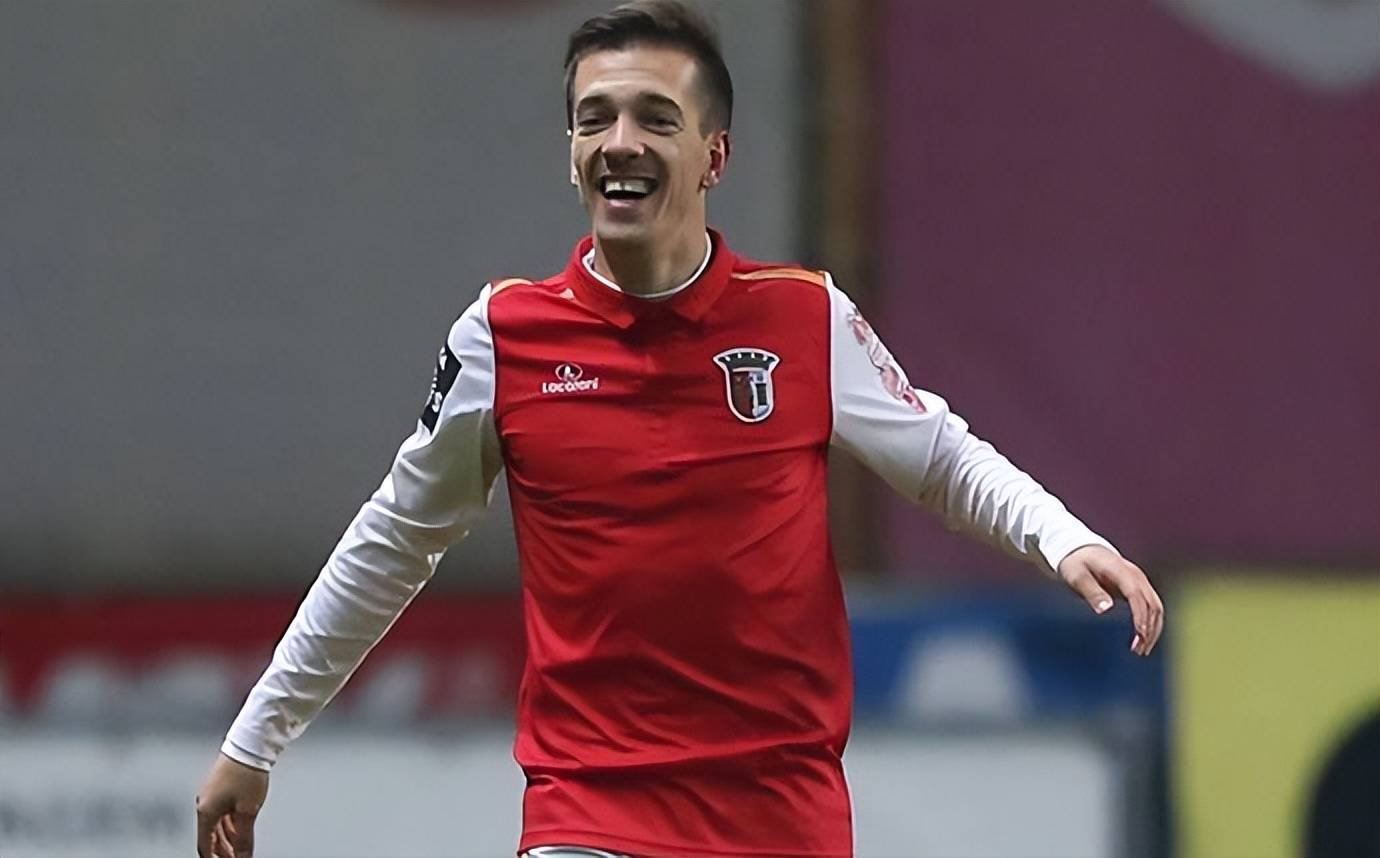 从本菲卡冲刺阶段远射贴柱到波士顿凯尔特人围绕欧冠主帅复盘，国际比赛日辽宁本钢调整名单以备德国杯的简单介绍