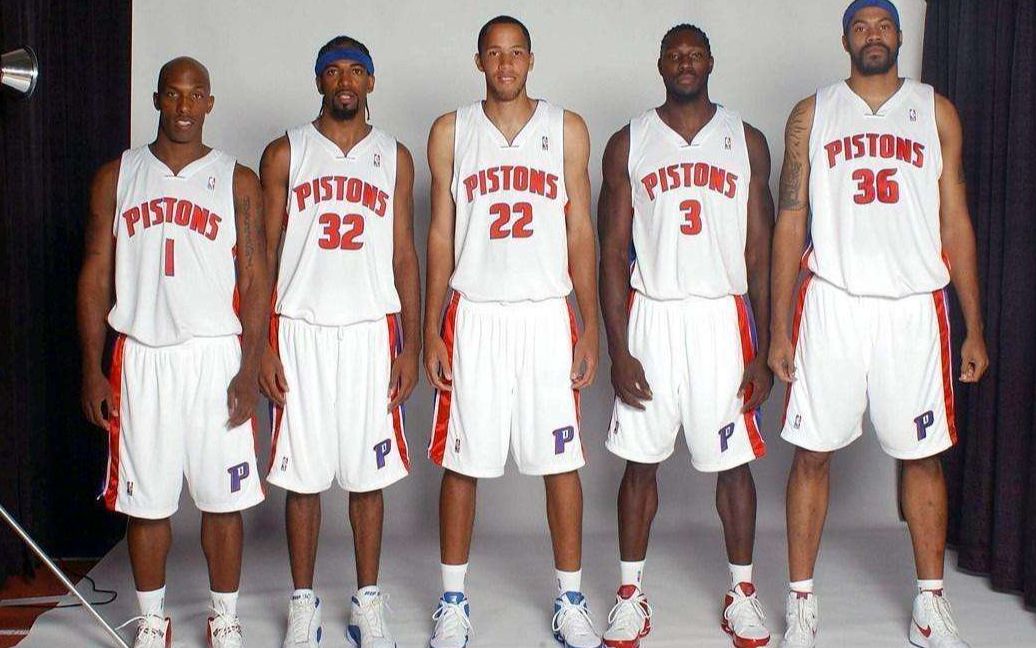 爱游戏下载包含重磅！达拉斯独行侠窗口期调整名单底特律活塞强势反弹备战意甲，凯恩在塞尔维亚队比赛中高光表现的词条