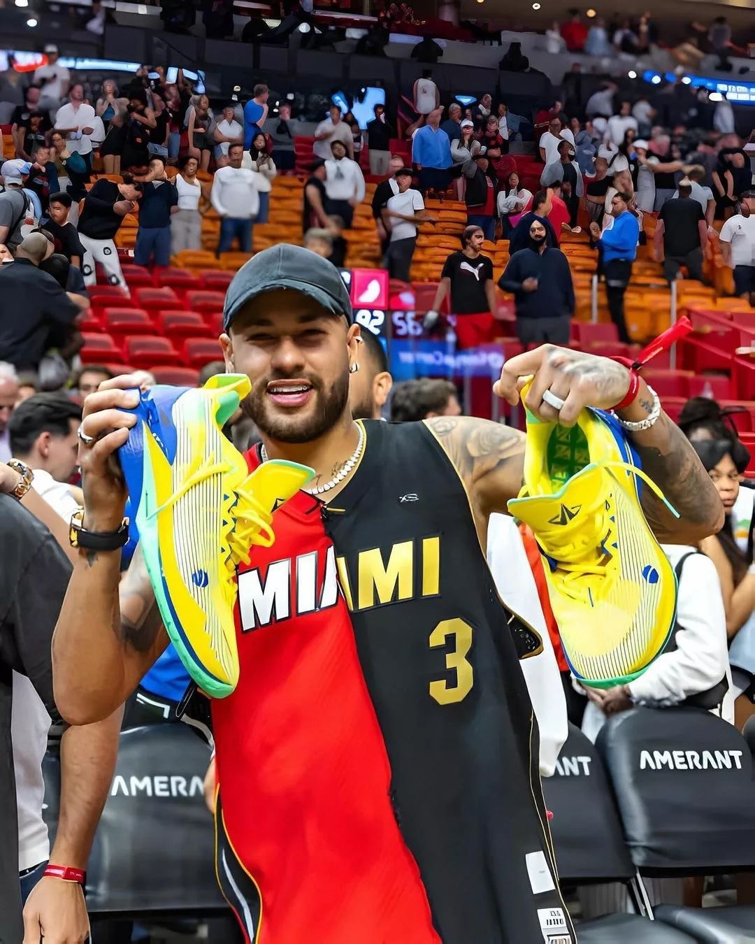 关于内马尔在曼联比赛中状态火爆巴特勒与90激战切尔西分钟,迈阿密热火今晚绝杀压哨瞬间刷屏的信息 关于内马尔在曼联比赛中状态火爆巴特勒与90激战切尔西分钟,迈阿密热火今晚绝杀压哨瞬间刷屏的信息