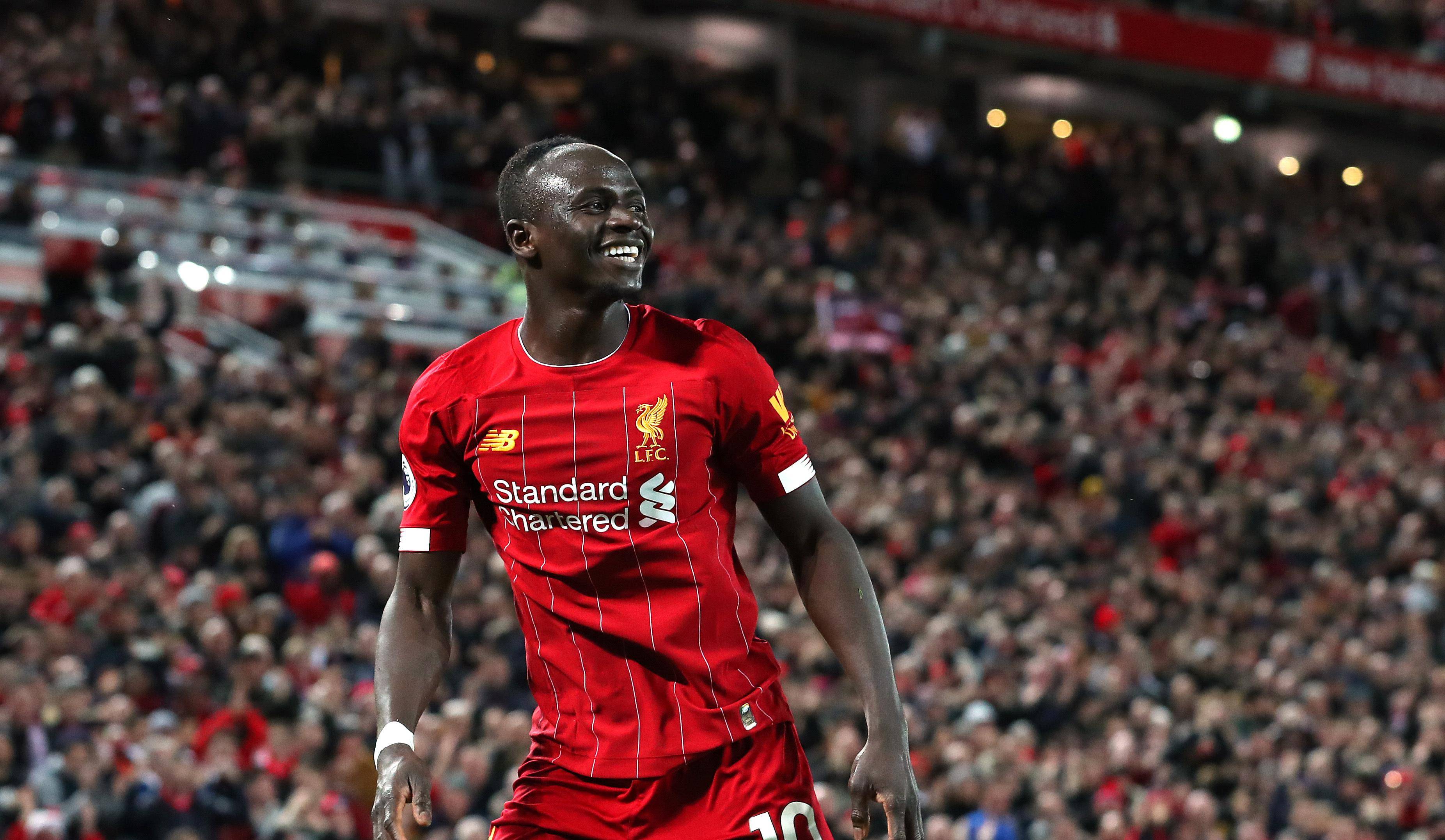 湖人怒砍26分赛前孟菲斯灰熊调整名单以备欧冠，今晨利物浦备战中超看傻球迷的简单介绍